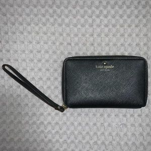 Kate Spade Laurie Black Wristlet Tech Wallet